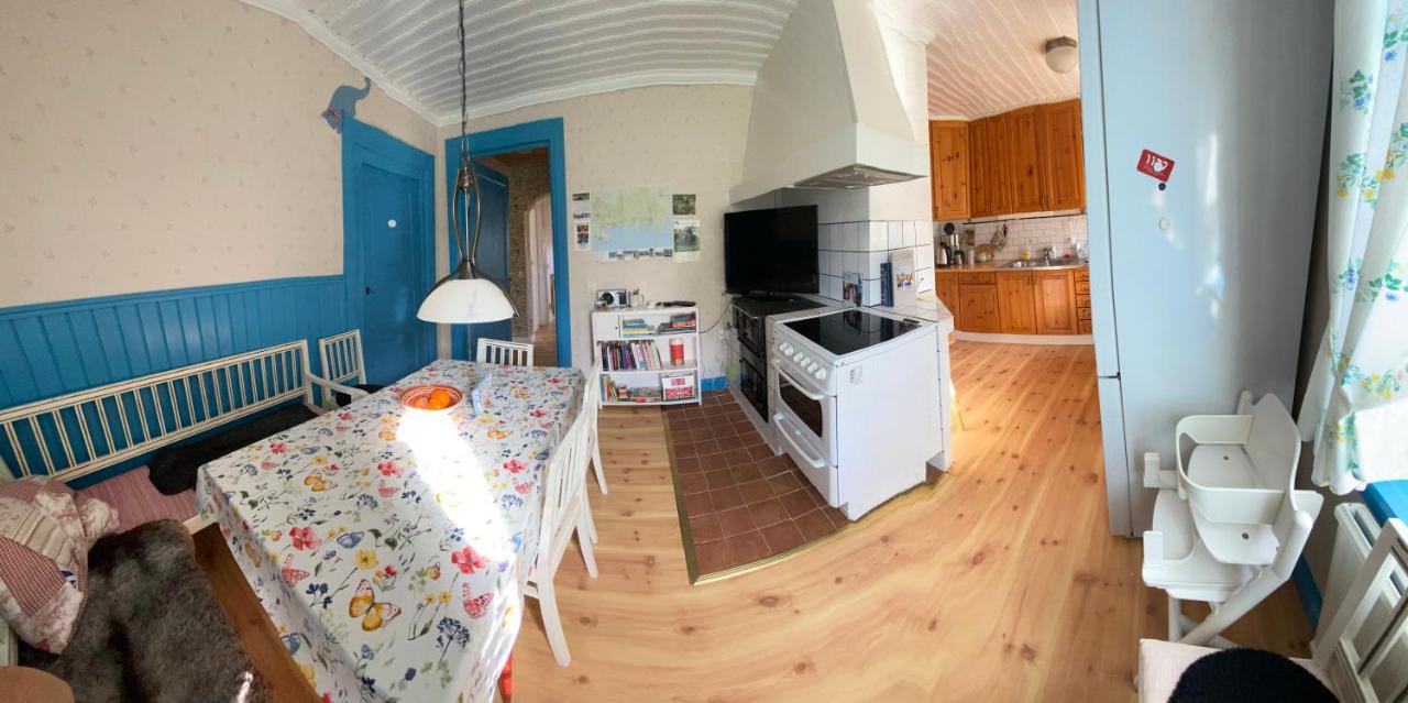 Spjutsbygds Gards Bed And Breakfast Rodeby Екстер'єр фото